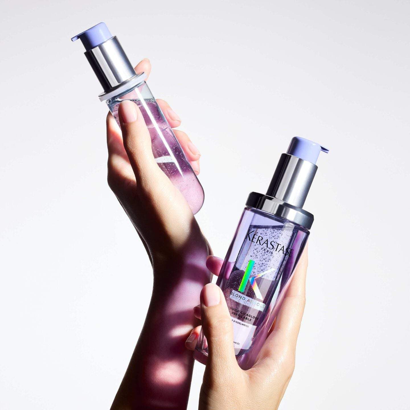 Huile Cicagloss rechargeable pour cheveux blonds sensibilisés, hydratation et éclat, enrichie en Edelweiss.